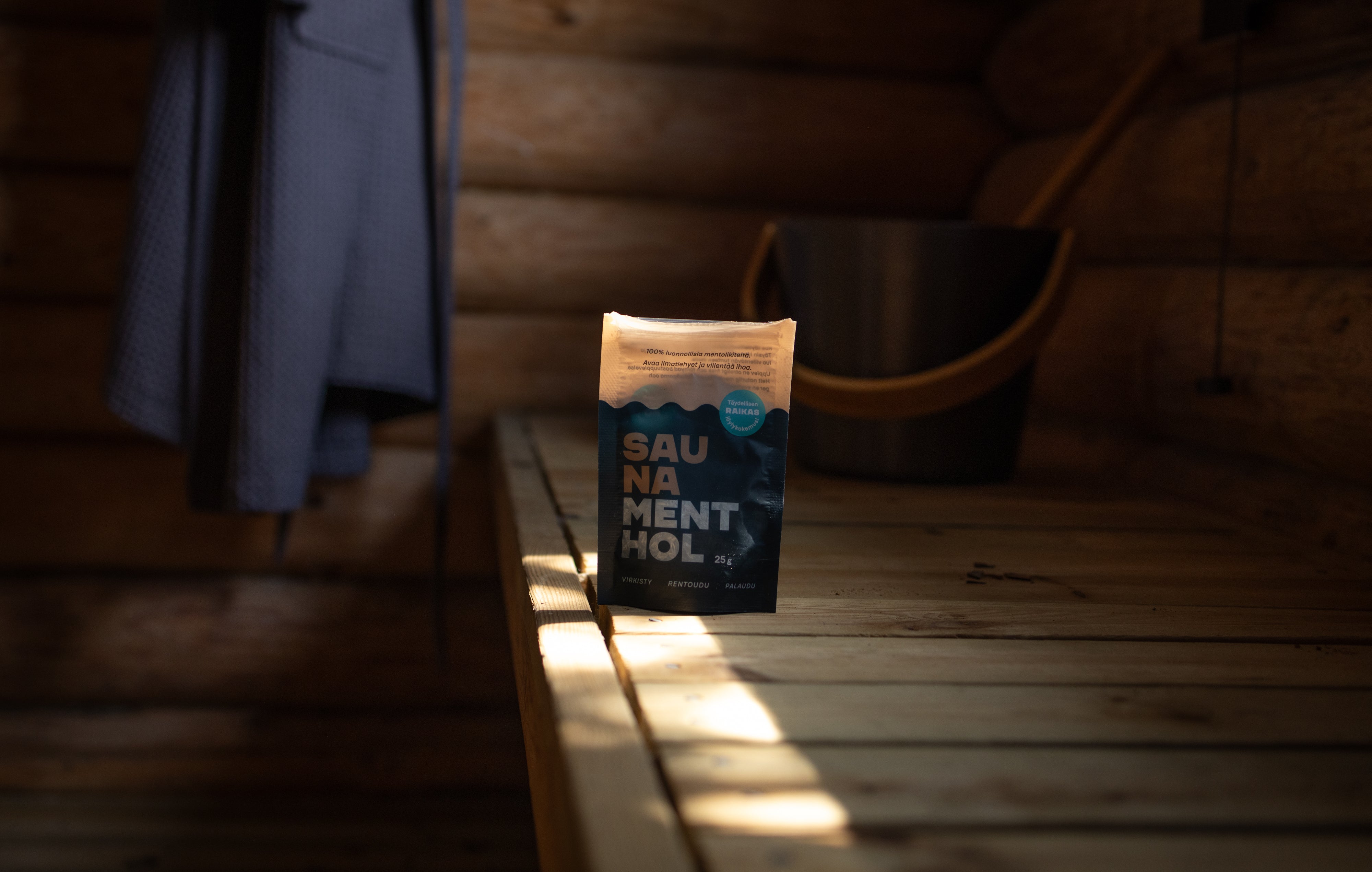 Mistä ja miten mentolikide on valmistettu?