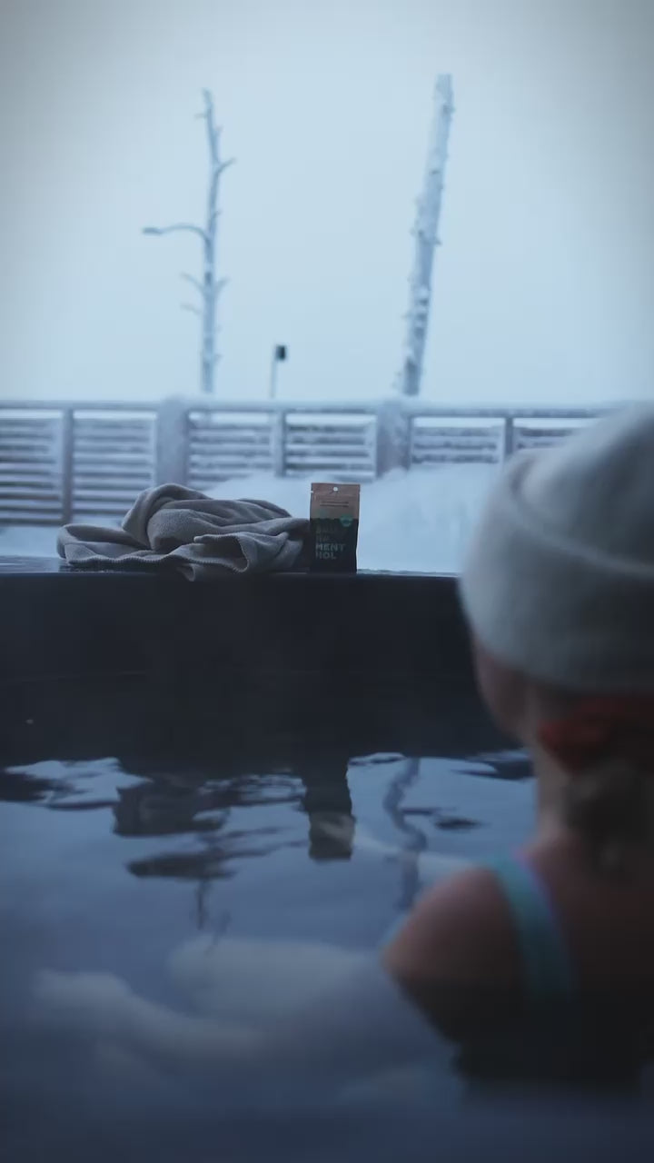 Lataa video: Sauna-Menthol-poreamme-saunatuoksu-mökki-saunapyyhe-mentolikiteet-saunajää-jääkide