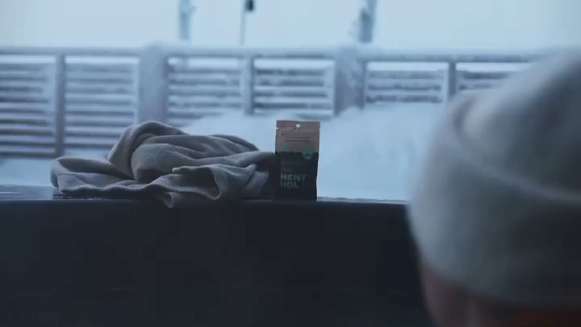Load video: Sauna-Menthol-saunajää-jääkide-saunatuoksu-mentolikide